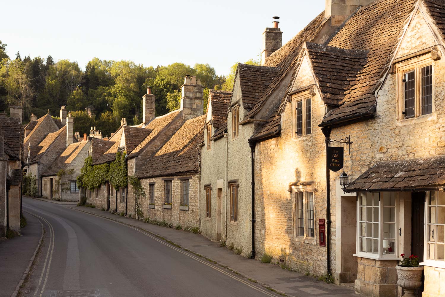 CASTLE COMBE ANGLIA Cotswolds WSIE 